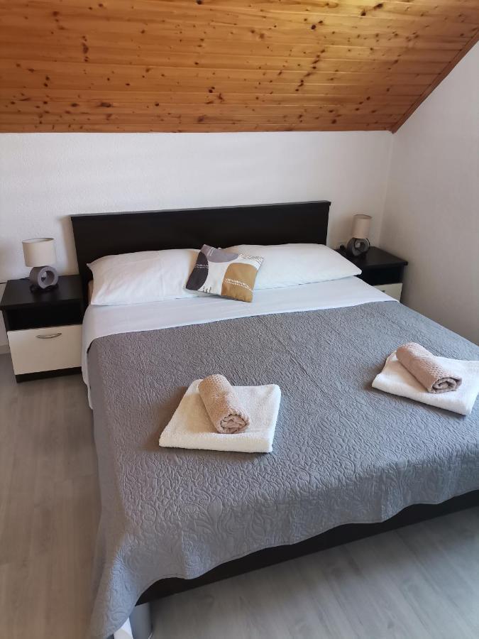 Apartment Dolores Smoljanac Ngoại thất bức ảnh